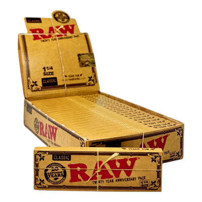 Raw 1 1/4 Paper Twenty Year Anniversary Pack